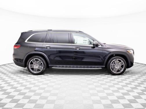 2026 Mercedes-Benz GLS 450 4MATIC