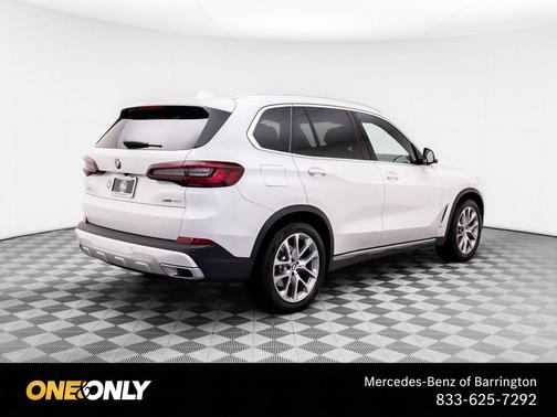 Mineral White Metallic 2022 BMW X5 xDrive40i