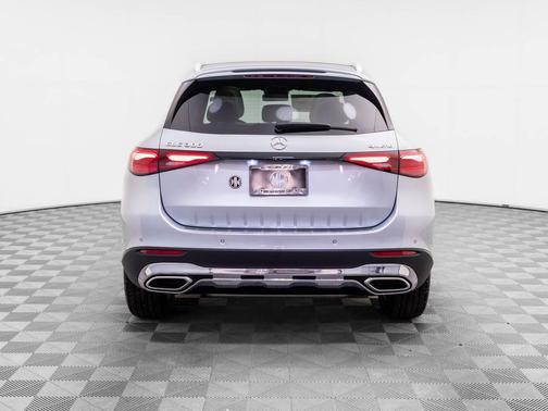 2026 Mercedes-Benz GLC 300 4MATIC