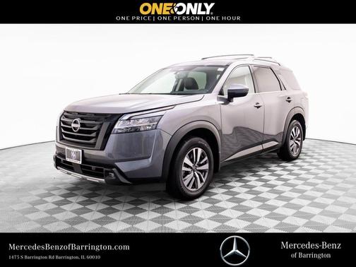 2022 Nissan Pathfinder SL 4WD