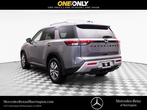 2022 Nissan Pathfinder SL 4WD