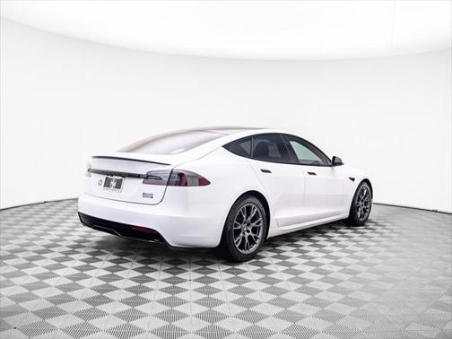 2021 Tesla Model S Plaid