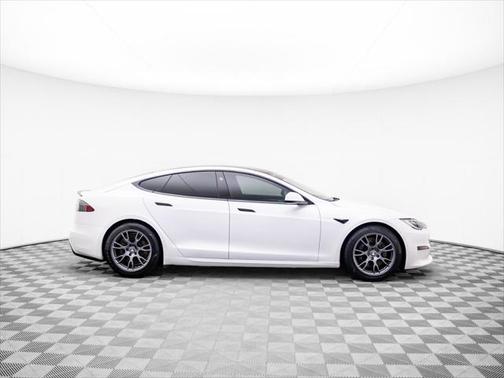 2021 Tesla Model S Plaid