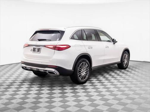 2025 Mercedes-Benz GLC 300 4MATIC