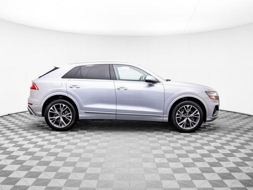 2023 Audi Q8 55 Premium Plus
