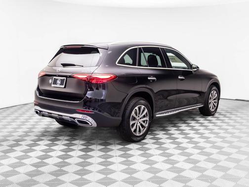 2026 Mercedes-Benz GLC 300 4MATIC