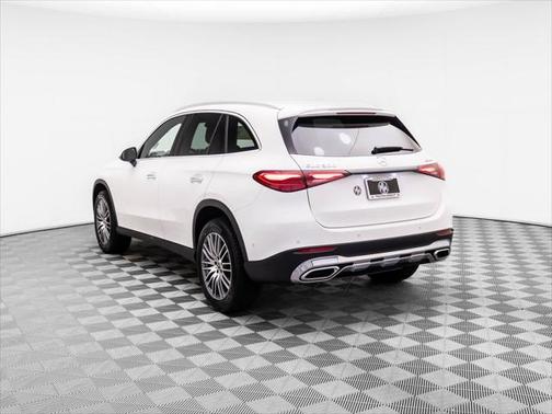 2025 Mercedes-Benz GLC 300 4MATIC