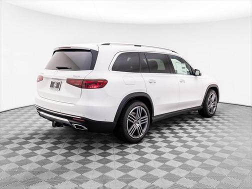 2025 Mercedes-Benz GLS 450 4MATIC