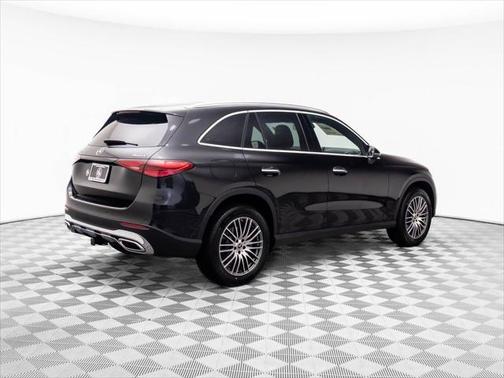 2025 Mercedes-Benz GLC 300 4MATIC