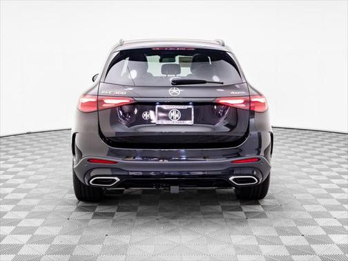2025 Mercedes-Benz GLC 300 4MATIC
