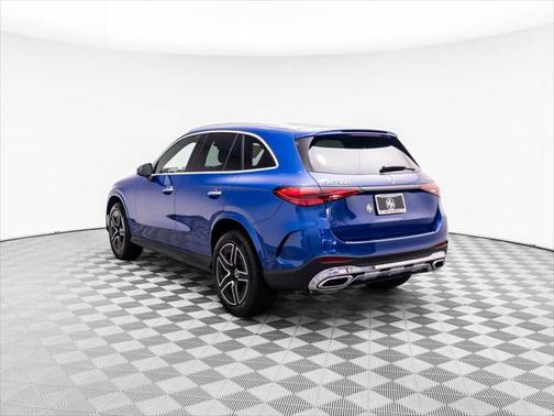 2025 Mercedes-Benz GLC 300 4MATIC