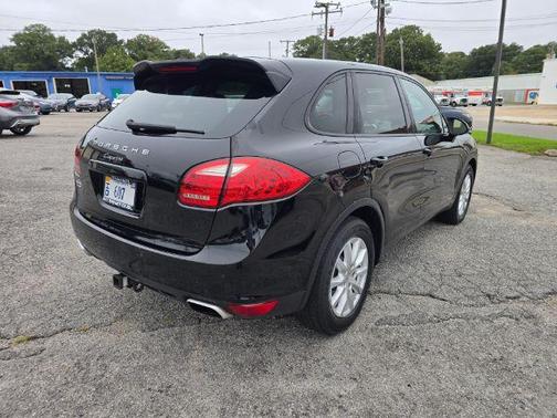 2014 Porsche Cayenne Cayenne