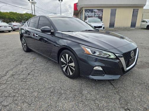 2021 Nissan Altima 2.5 SV