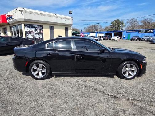 2018 Dodge Charger SXT Plus