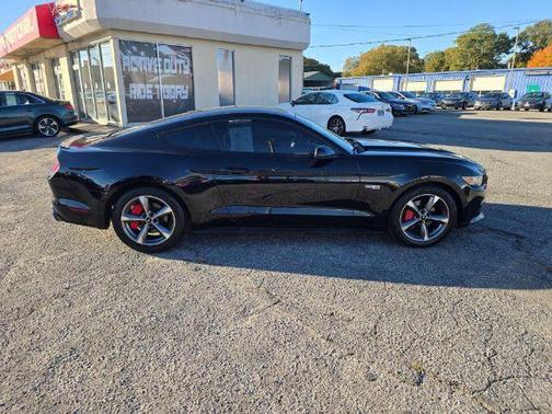 2016 Ford Mustang V6