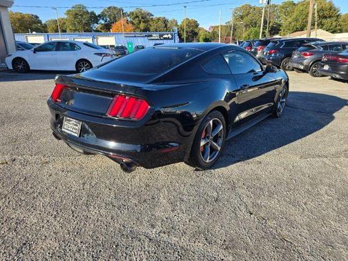 2016 Ford Mustang V6