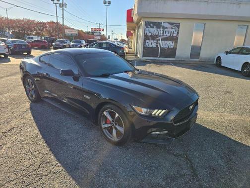 2016 Ford Mustang V6