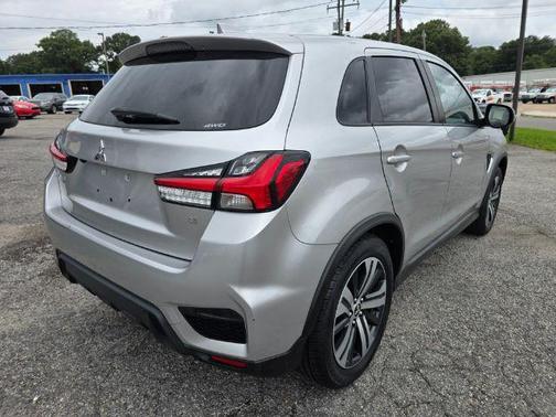 2020 Mitsubishi Outlander Sport SE