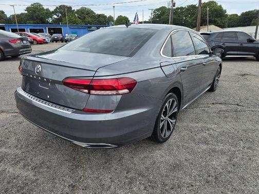 2021 Volkswagen Passat 2.0T SE
