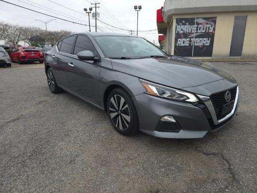 2021 Nissan Altima 2.5 SV
