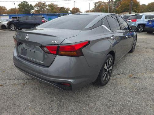 2021 Nissan Altima 2.5 SV