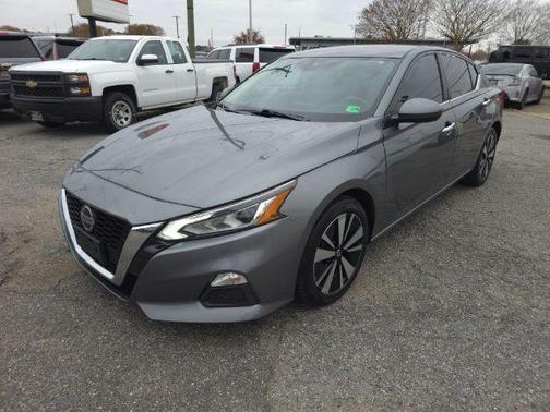 2021 Nissan Altima 2.5 SV