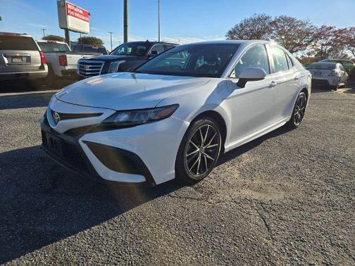 2021 Toyota Camry SE