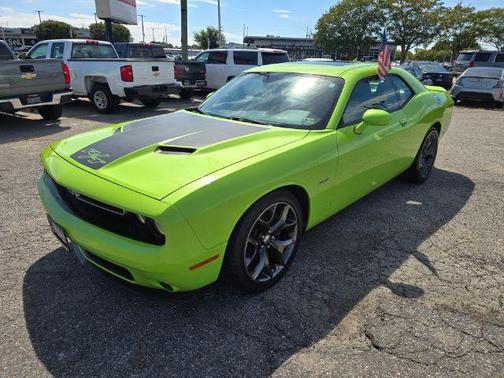 2015 Dodge Challenger R/T Plus