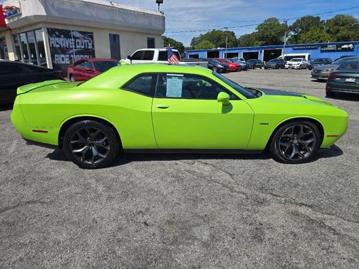 2015 Dodge Challenger R/T Plus