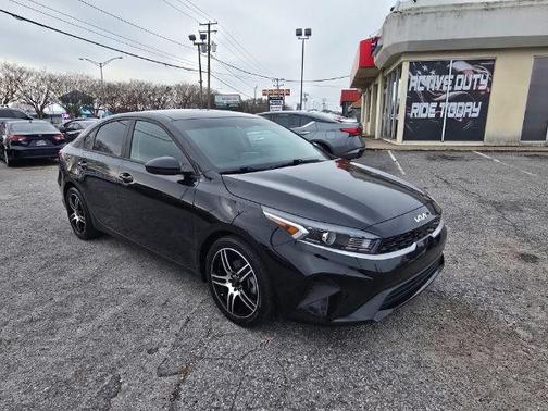 2023 Kia Forte LXS