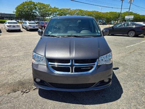 Granite Pearlcoat 2018 Dodge Grand Caravan SXT