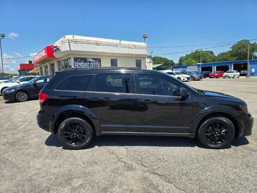 Pitch Black Clearcoat 2020 Dodge Journey SE Value