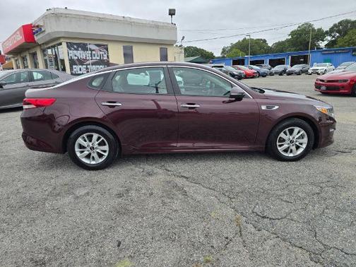 2016 Kia Optima LX