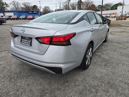 2023 Nissan Altima S FWD