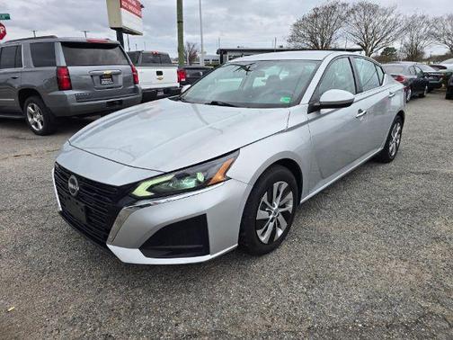 2023 Nissan Altima S FWD