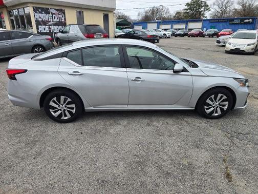 2023 Nissan Altima S FWD