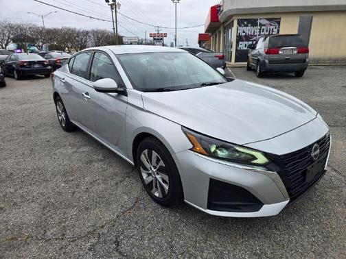 2023 Nissan Altima S FWD