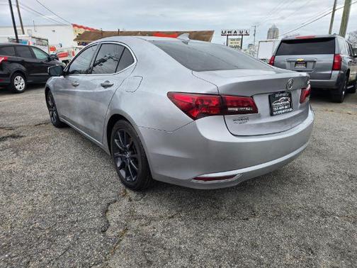 2017 Acura TLX w/Technology Package
