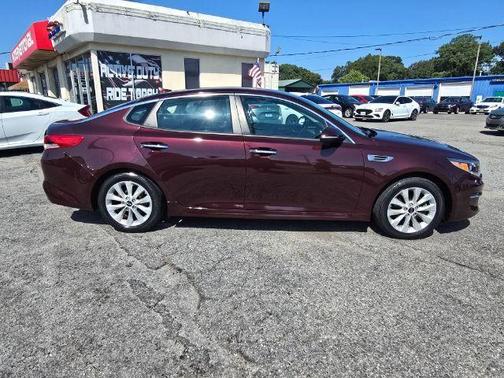 2018 Kia Optima LX