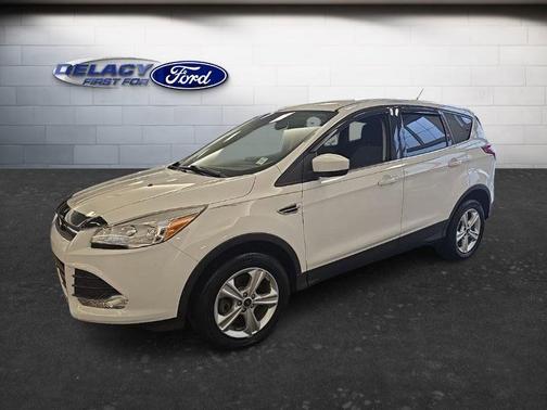 OXFORD WHITE 2016 Ford Escape SE