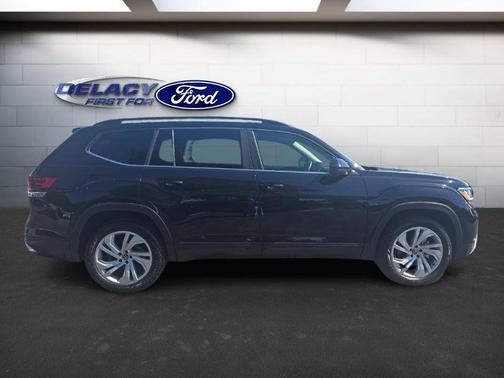 2022 Volkswagen Atlas 2.0T SE w/Technology 4MOTION