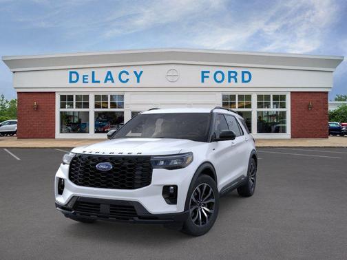 Star White Metallic Tri-Coat 2026 Ford Explorer ST-Line
