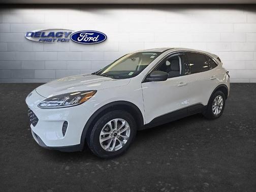 OXFORD WHITE 2022 Ford Escape SE