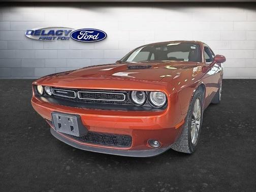 Sinamon Stick 2020 Dodge Challenger SXT