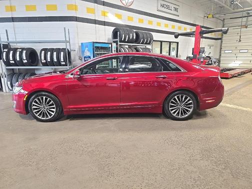 2017 Lincoln MKZ Base