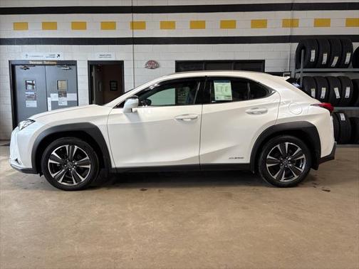 2020 Lexus UX 250h Base