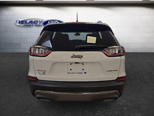 Bright White Clearcoat 2021 Jeep Cherokee Limited