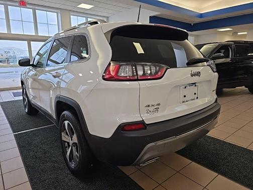 Bright White Clearcoat 2021 Jeep Cherokee Limited