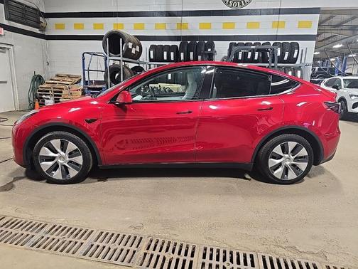 Red Multi-Coat 2022 Tesla Model Y Long Range