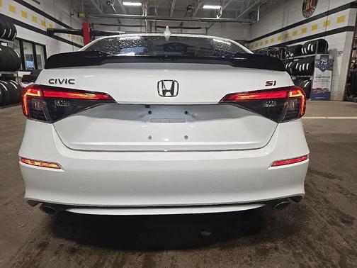 2022 Honda Civic Si Base